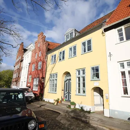 Gastehaus Malerwinkel Nyaraló Lübeck